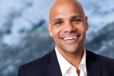 Chris White, Bondcliq