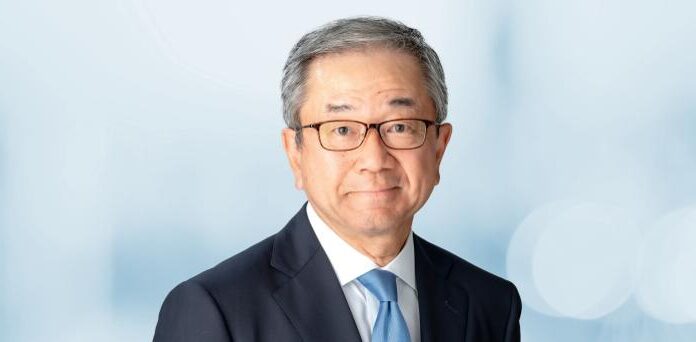 Minoura chairs Barclays IB in Japan Minoura chairs Barclays IB in Japan