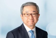 Minoura chairs Barclays IB in Japan Minoura chairs Barclays IB in Japan