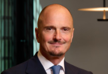 De Giorgi leads EMEA at Apollo