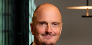 De Giorgi leads EMEA at Apollo