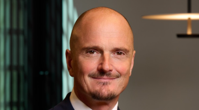 De Giorgi leads EMEA at Apollo